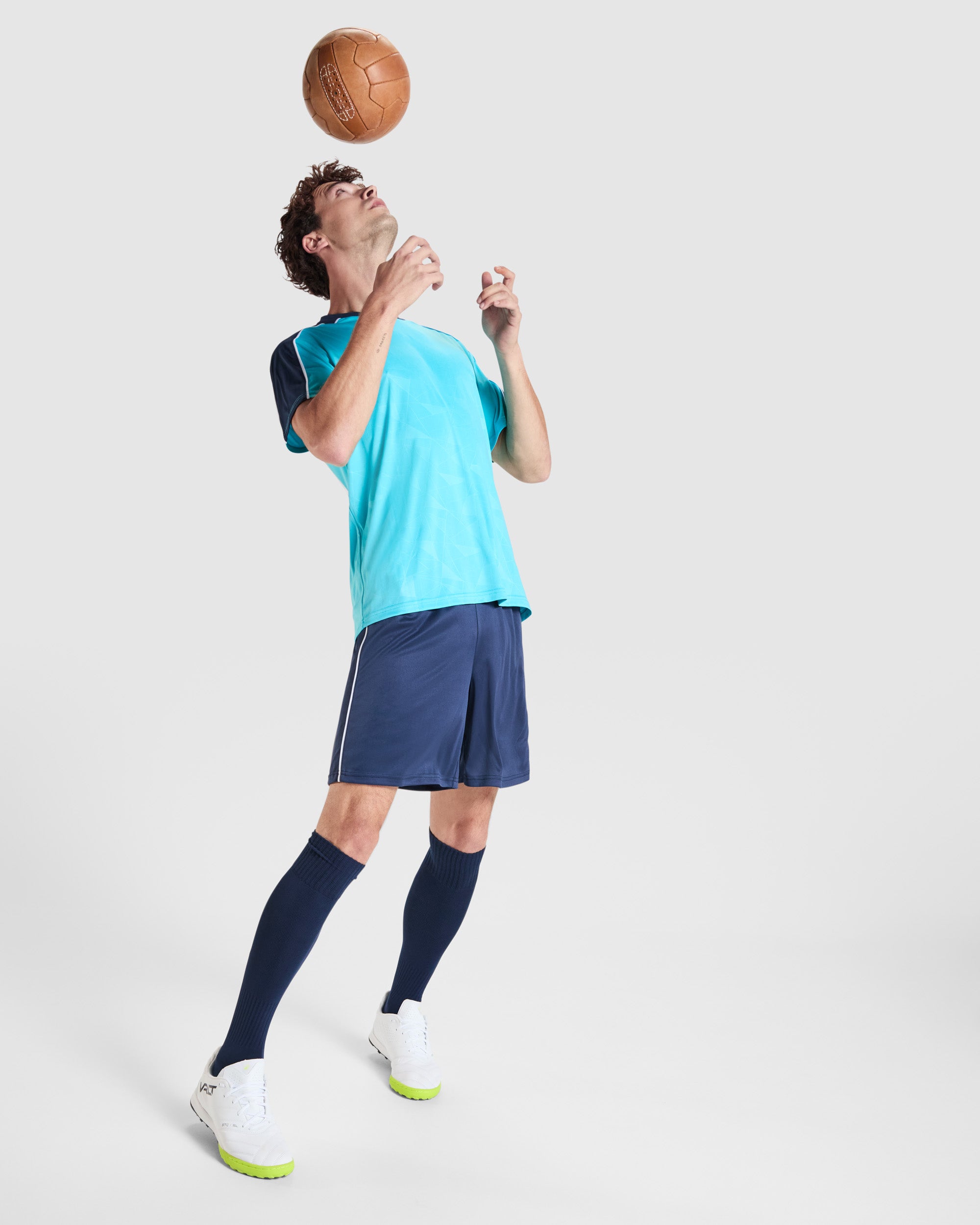 Set echipament sportiv fotbal tricou si pantaloni TITAN