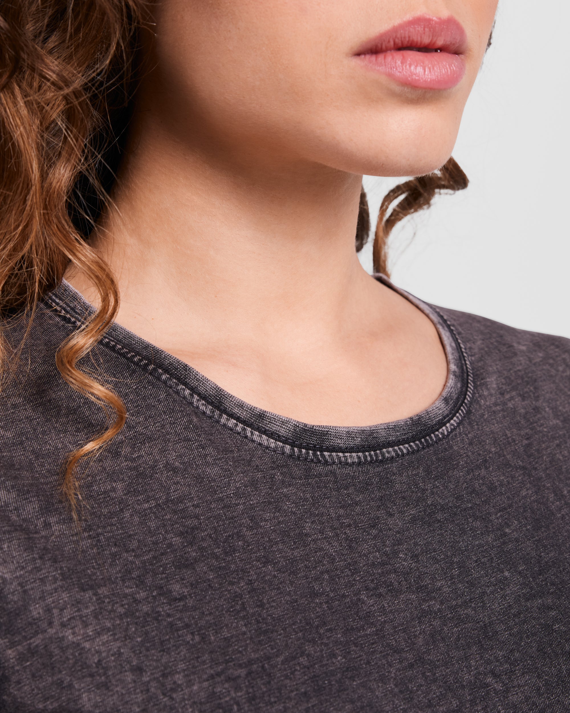 Tricou cu efect decolorat HUSKY WOMAN