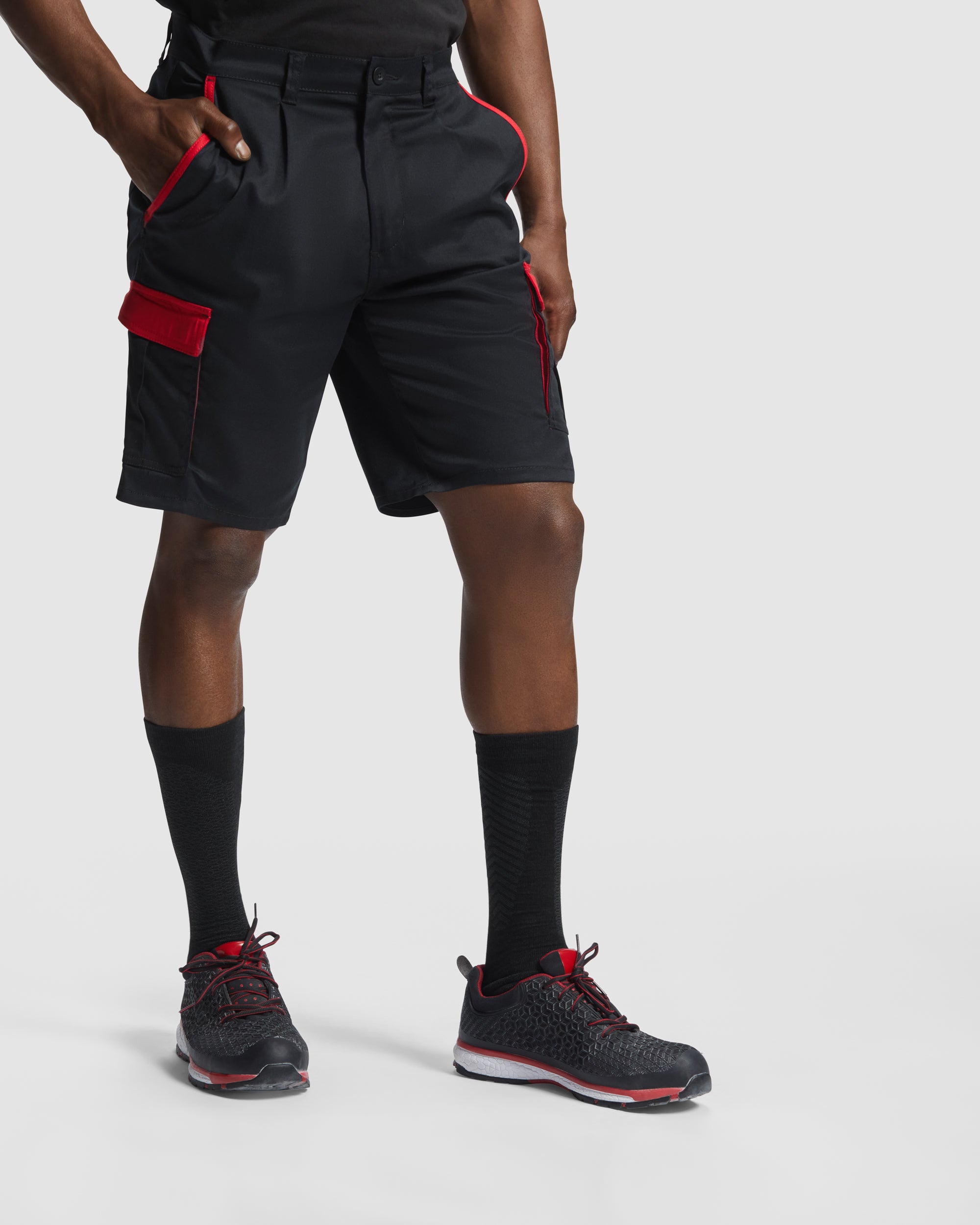 Pantaloni scurti de lucru in 2 culori cu buzunare laterale TAHOE