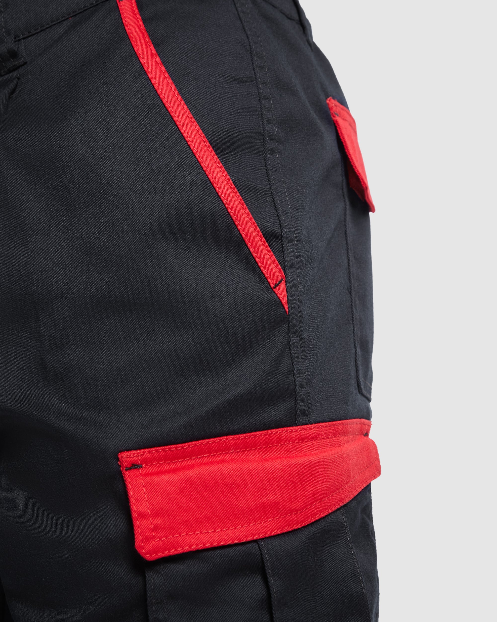 Pantaloni scurti de lucru in 2 culori cu buzunare laterale TAHOE