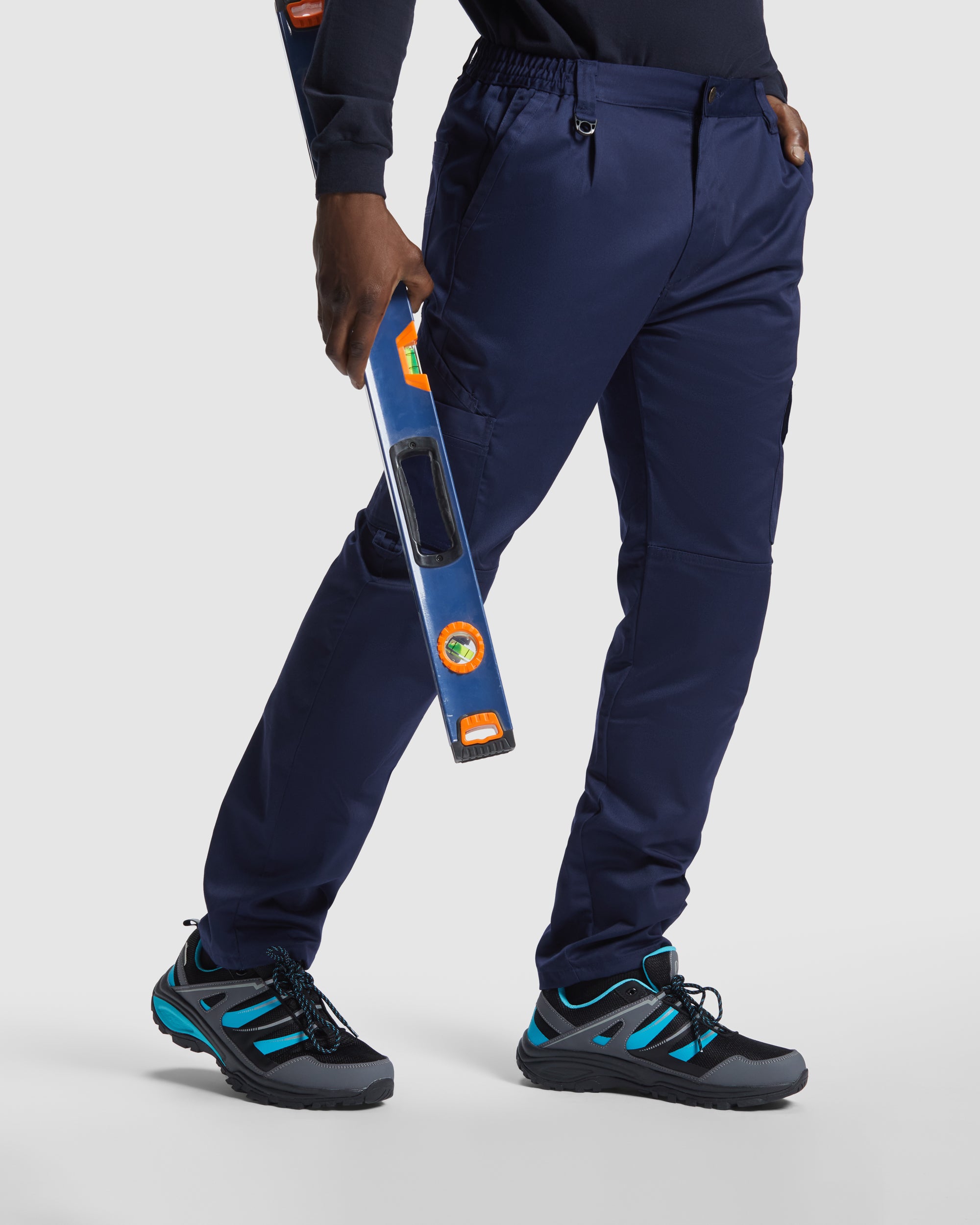 Pantaloni lungi cu intarituri la genunchi si buzunare laterale PROTECT