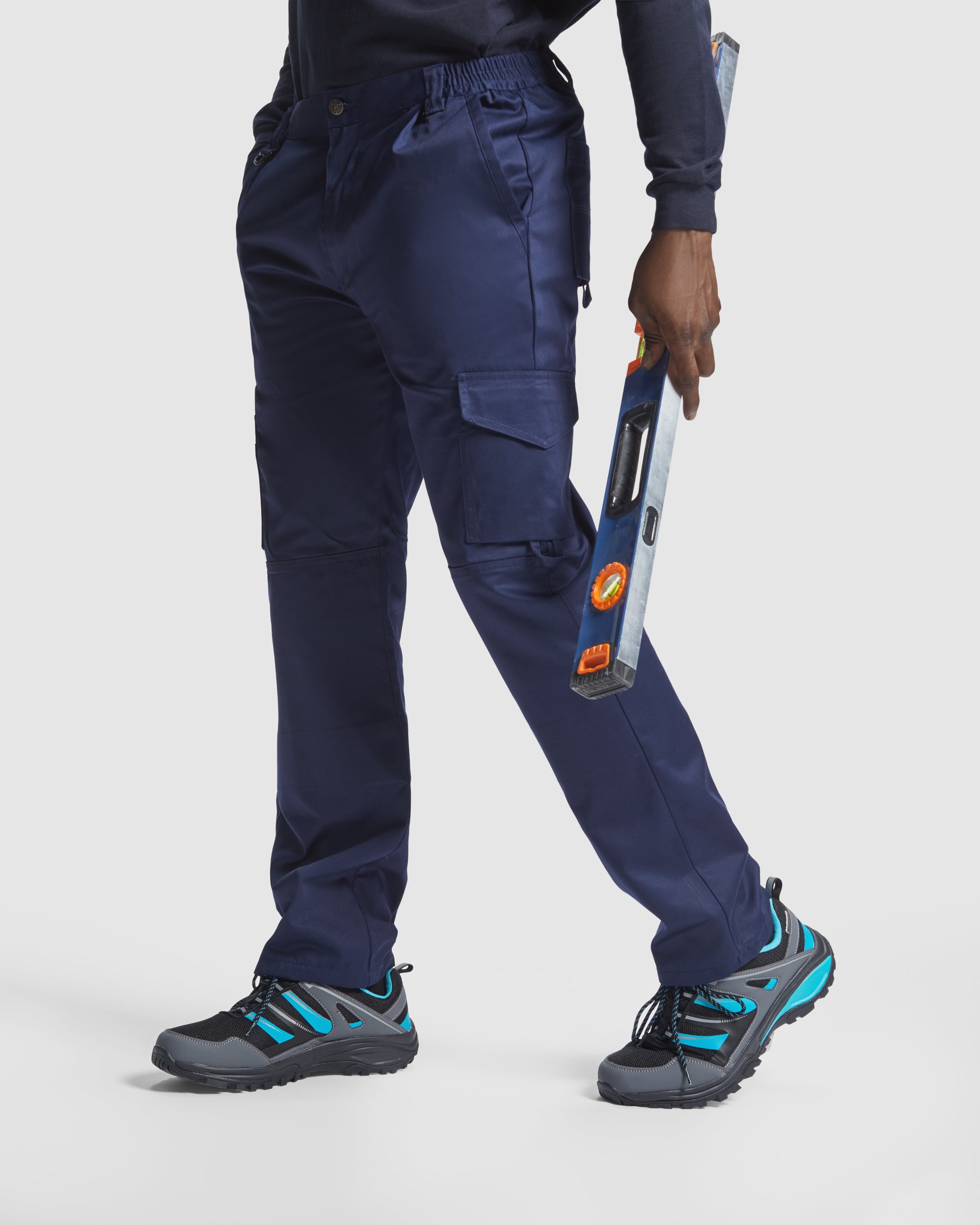Pantaloni lungi cu intarituri la genunchi si buzunare laterale PROTECT