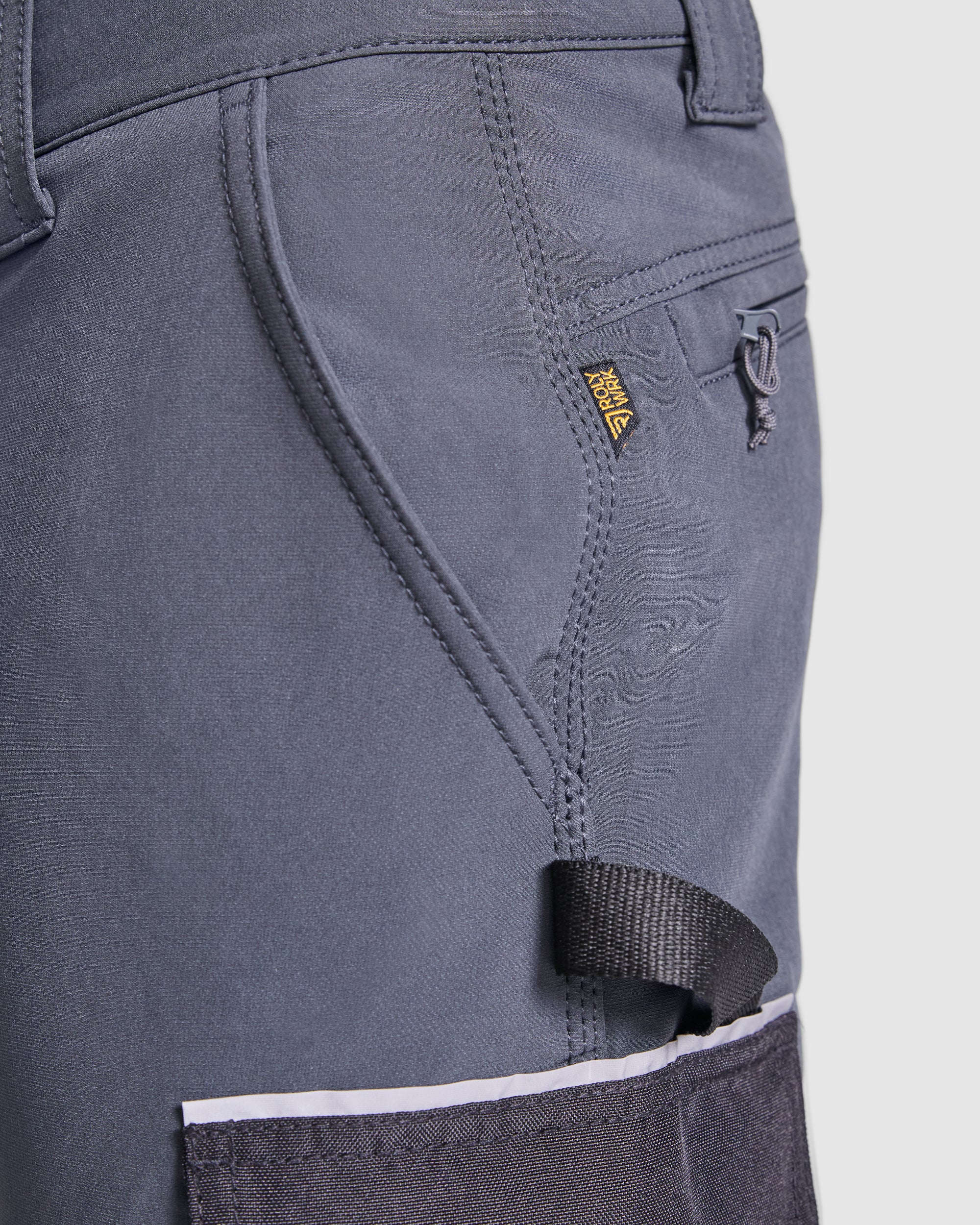 Pantaloni lungi cu protectie la genunghi si buzunare laterale WALL