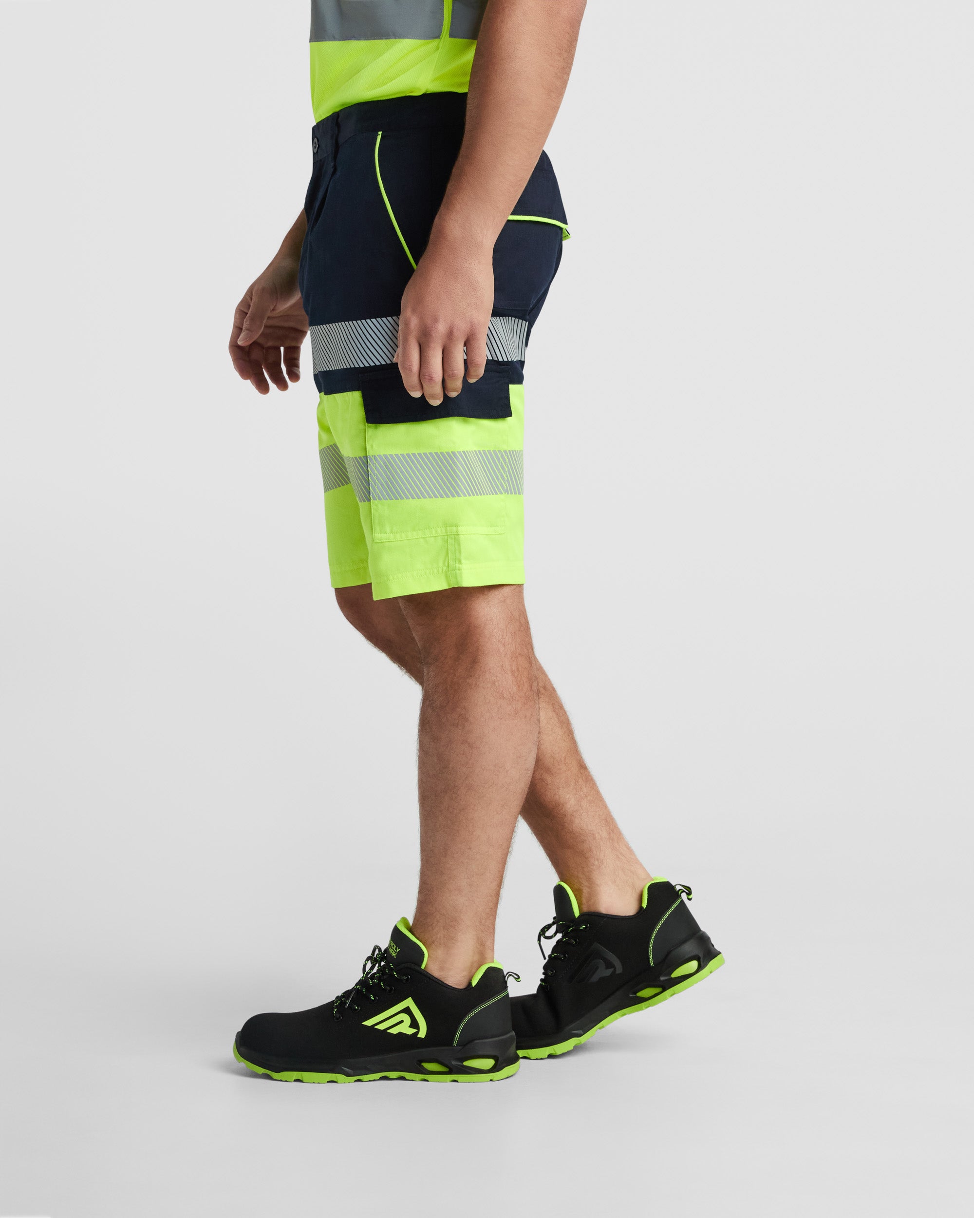Pantaloni scurti reflectorizanti cu buzunare laterale LADA