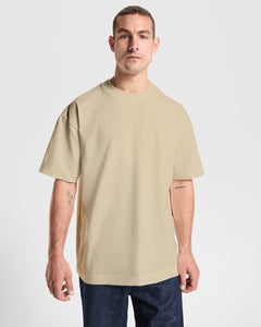 Tricou oversize CHOW alb - pe model