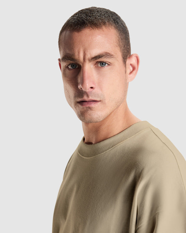 Tricou oversize CHOW - detaliu cusaturi