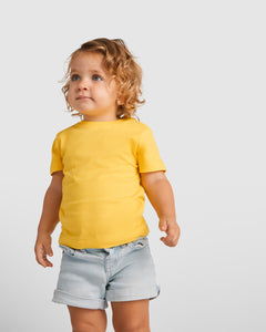 Tricou BABY galben - pe model