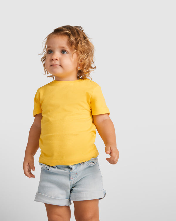 Tricou BABY galben - pe model