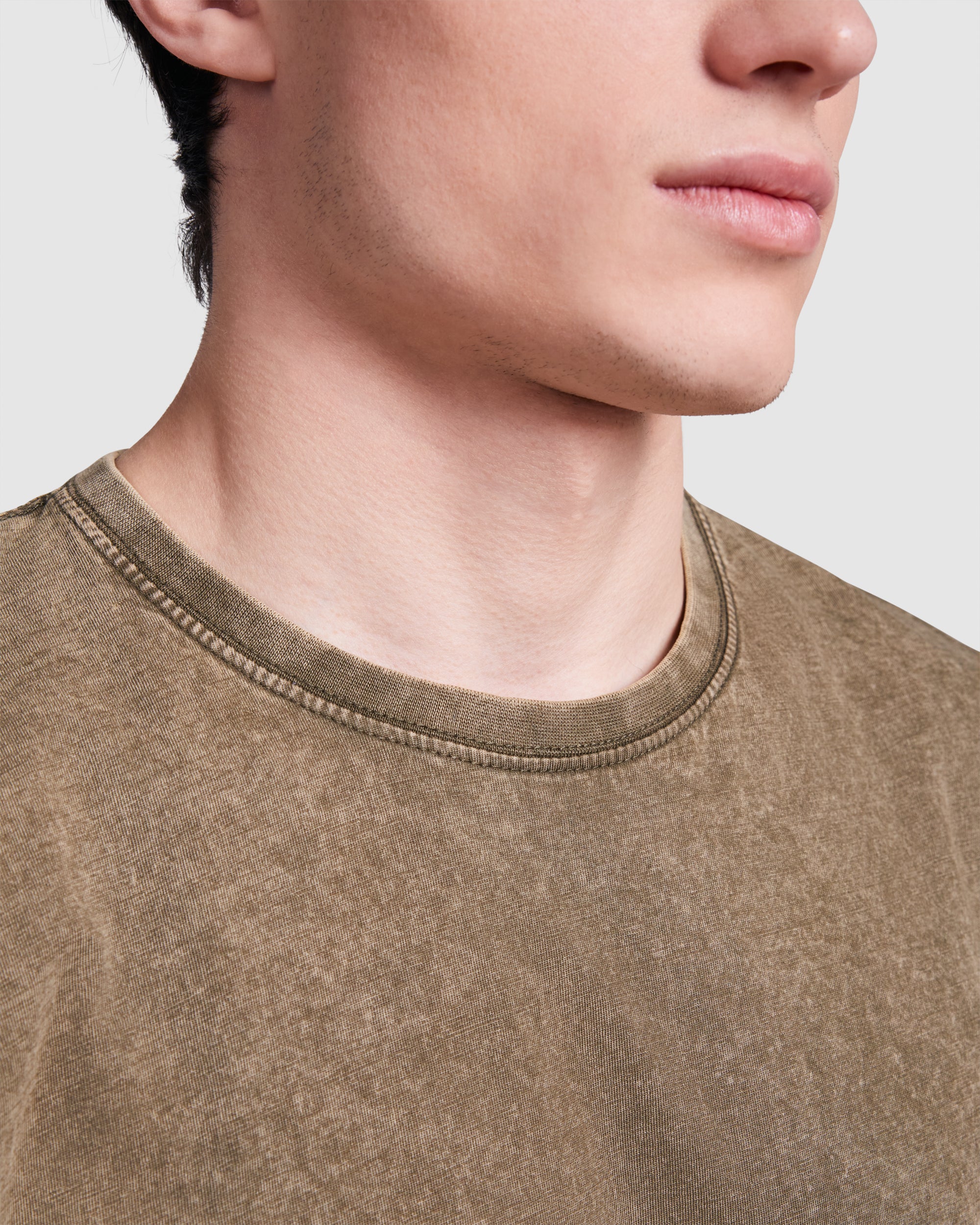 Tricou cu efect decolorat HUSKY