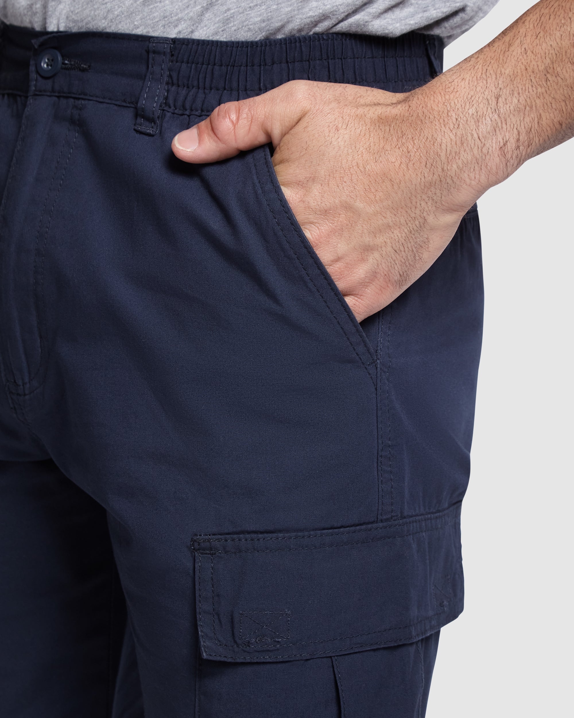 Pantaloni scurti de lucru cu buzunare laterale AMAZONAS