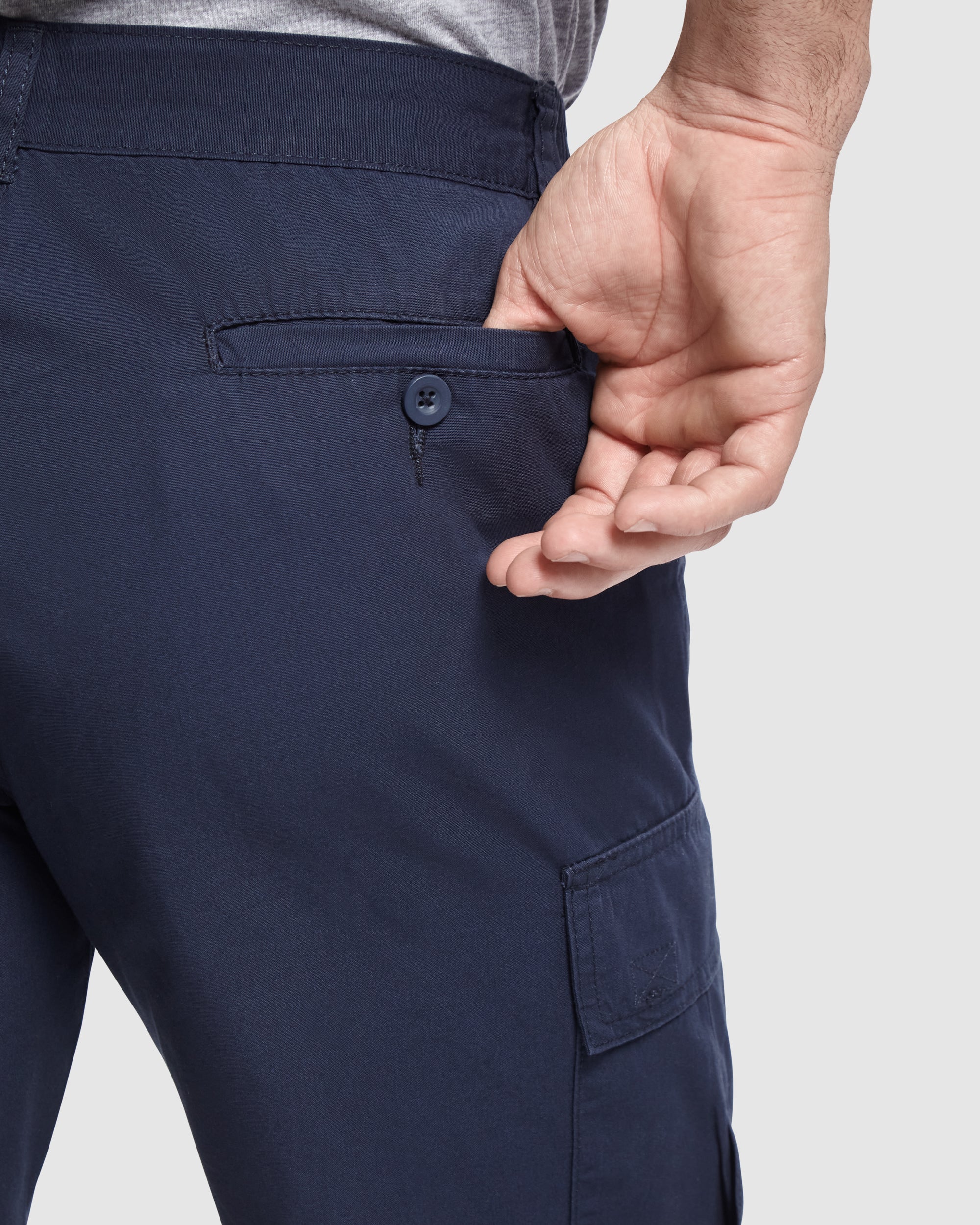 Pantaloni scurti de lucru cu buzunare laterale AMAZONAS