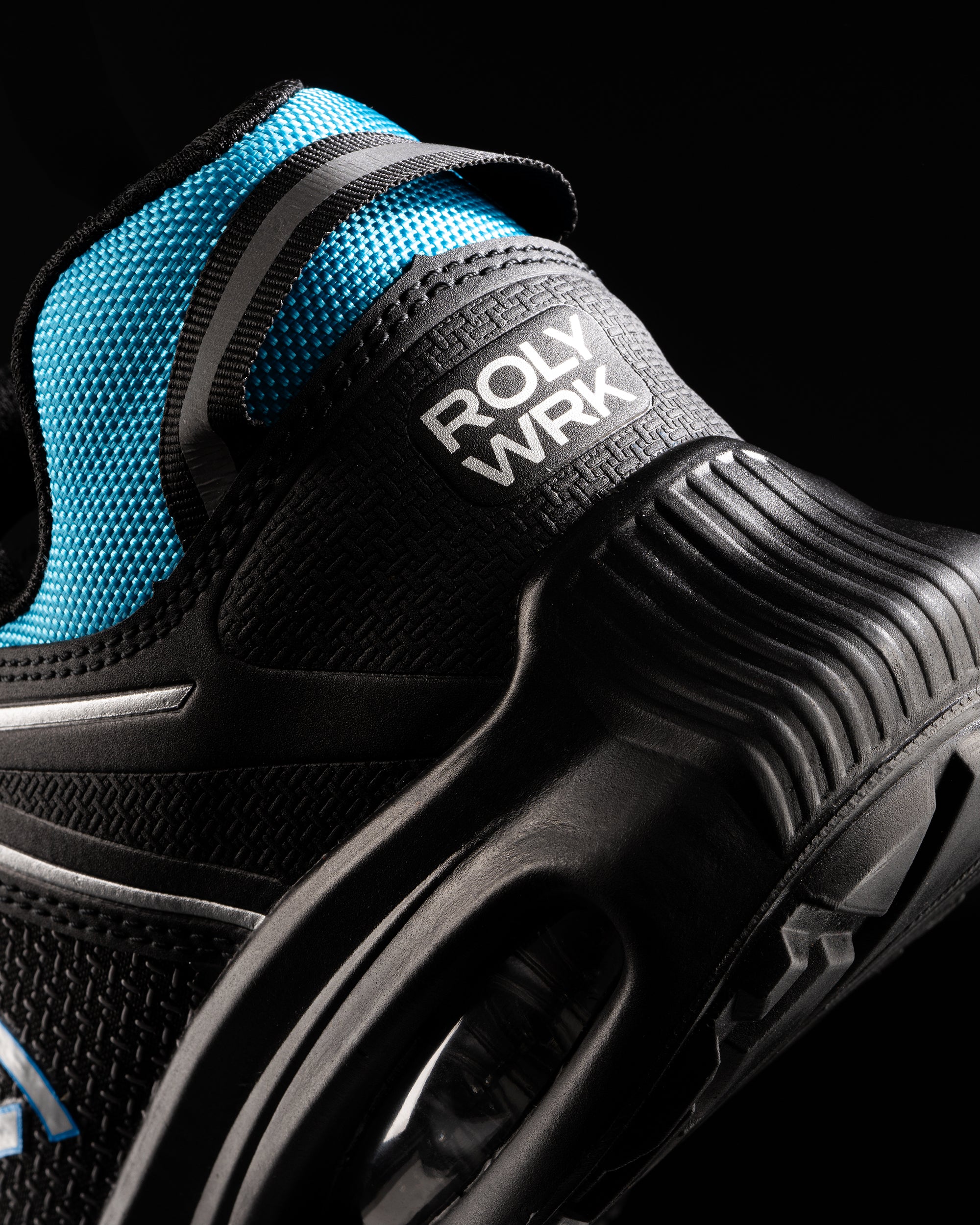 Incaltaminte sport cu protectie la perforare NOBOA