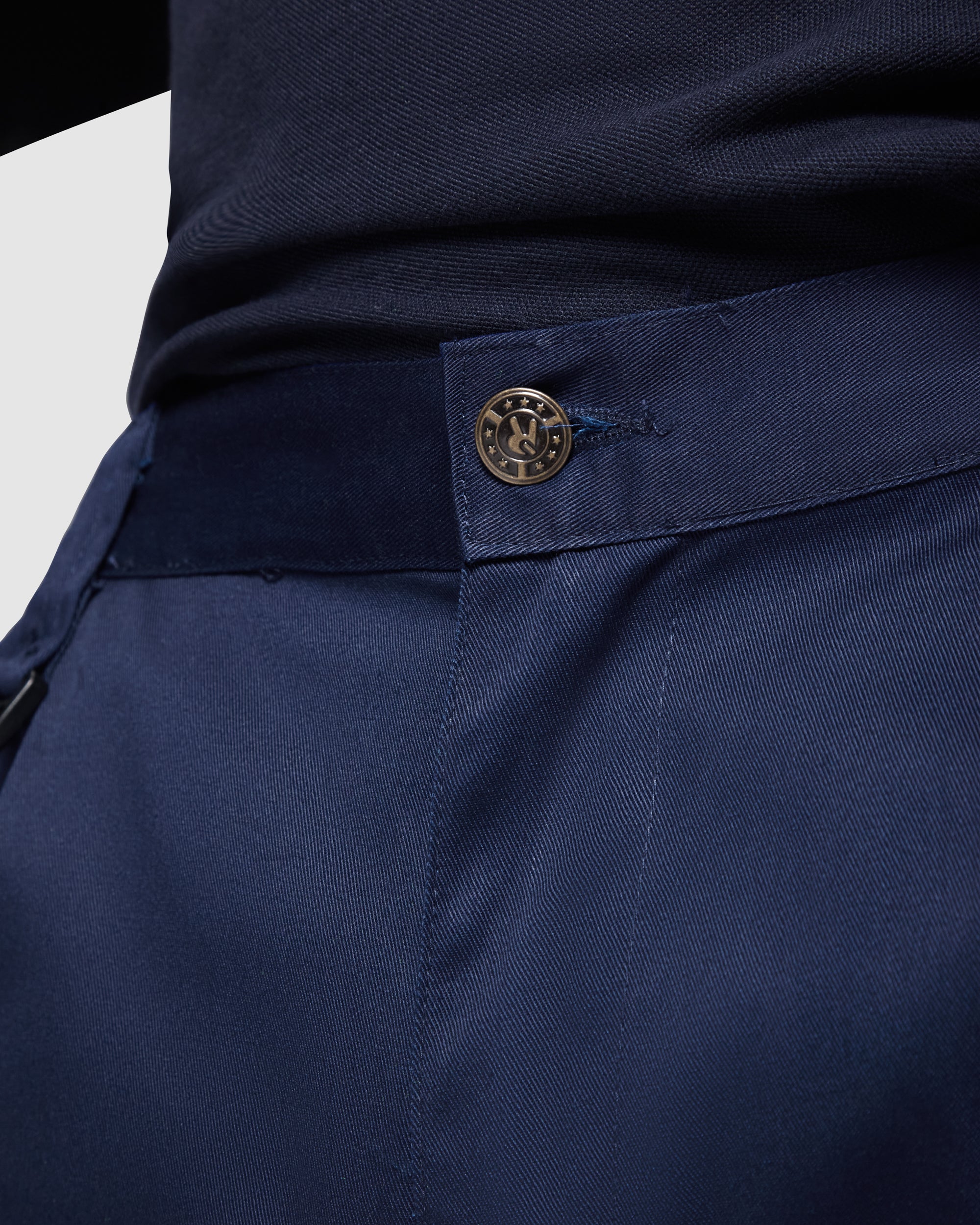 Pantaloni lungi cu intarituri la genunchi si buzunare laterale PROTECT