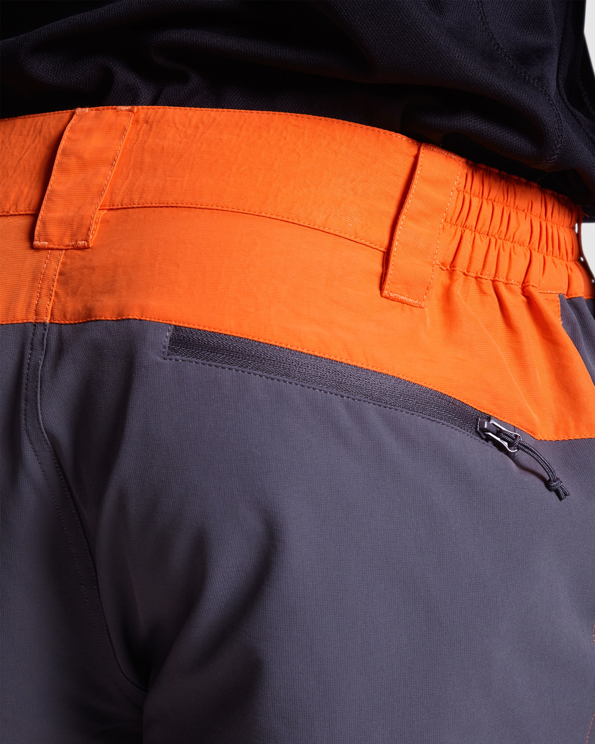 Pantaloni de hiking trekking anti vant BONATI