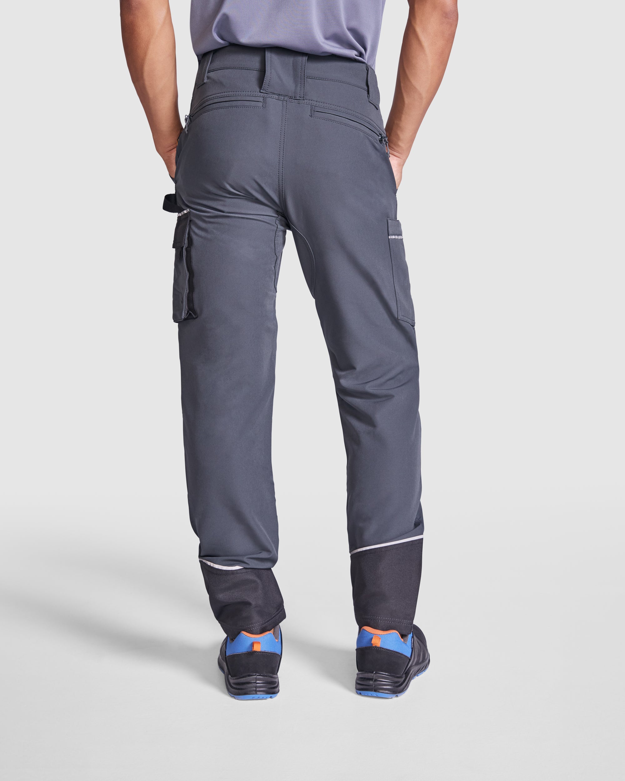 Pantaloni lungi cu protectie la genunghi si buzunare laterale WALL