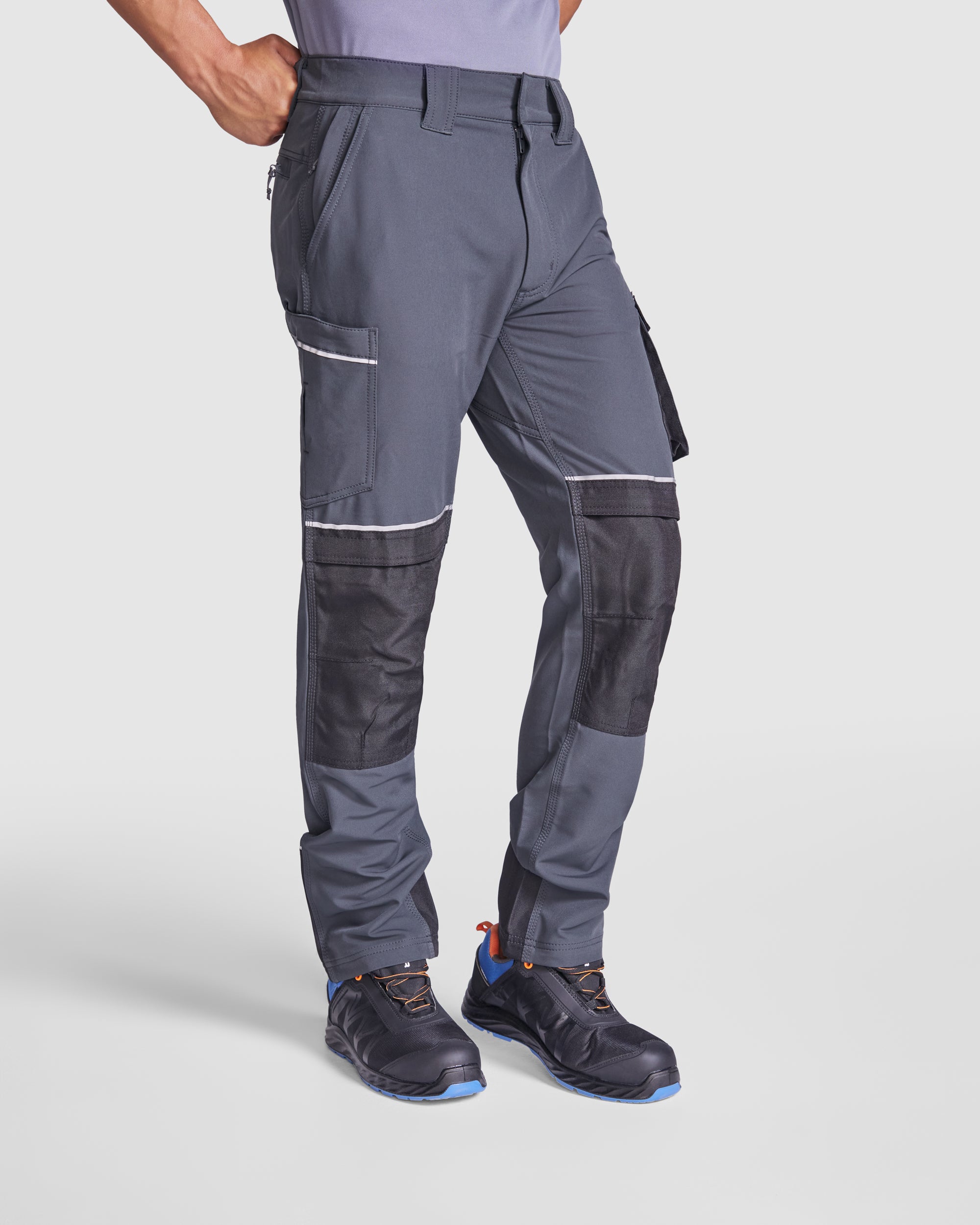 Pantaloni lungi cu protectie la genunghi si buzunare laterale WALL